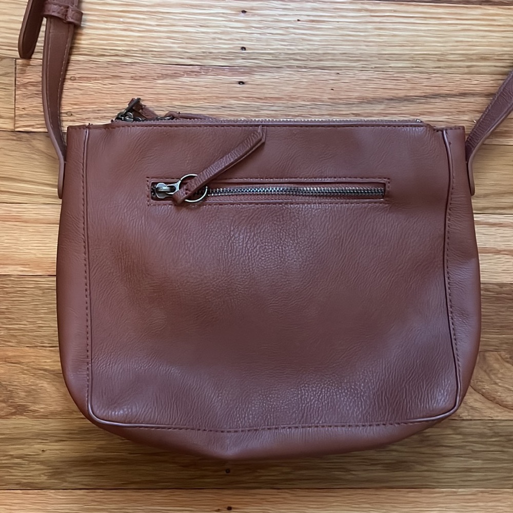 Universal Thread Crossbody - image 2